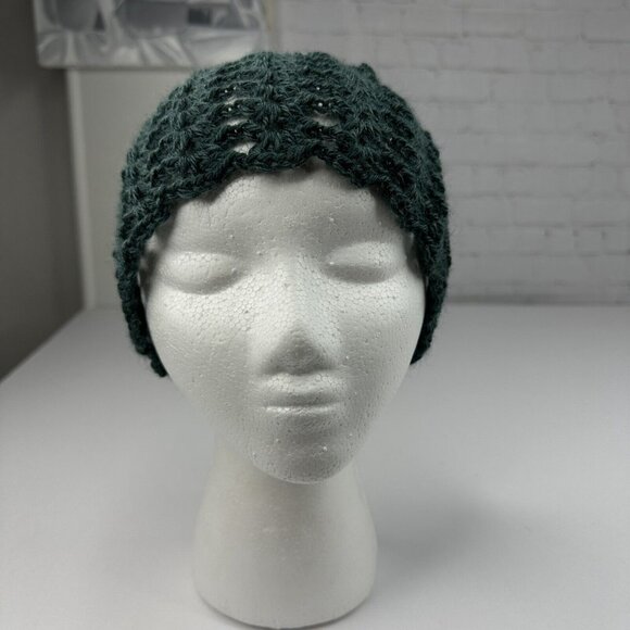 Handmade‎ New Lacy Cloch Lion Brand Re-Spun Recycled Polyester Knit Beanie - M/L - Picture 2 of 10